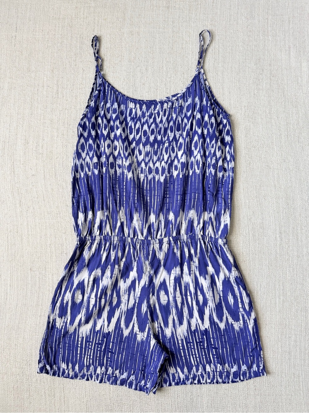 Tommy Bahama Blue White Ikat Print Romper Cover Up Size Large - Picture 4 of 4